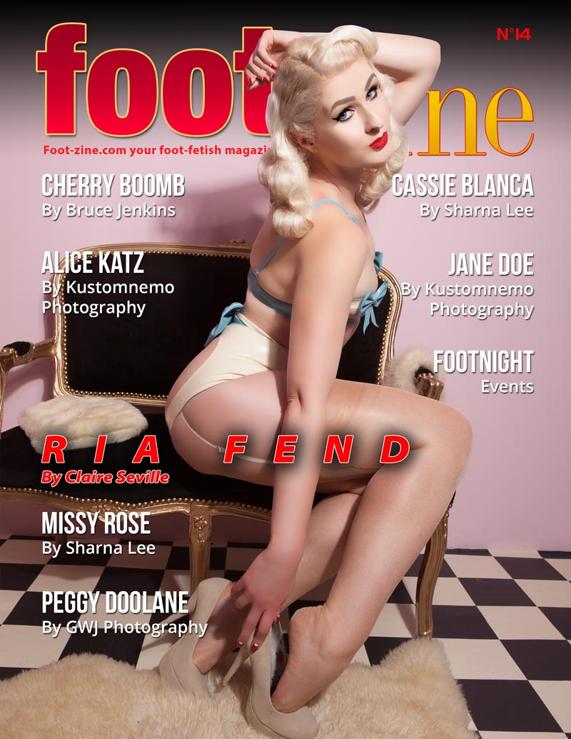 Foot-Zine 14 cover Ria Fend by Claire Seville